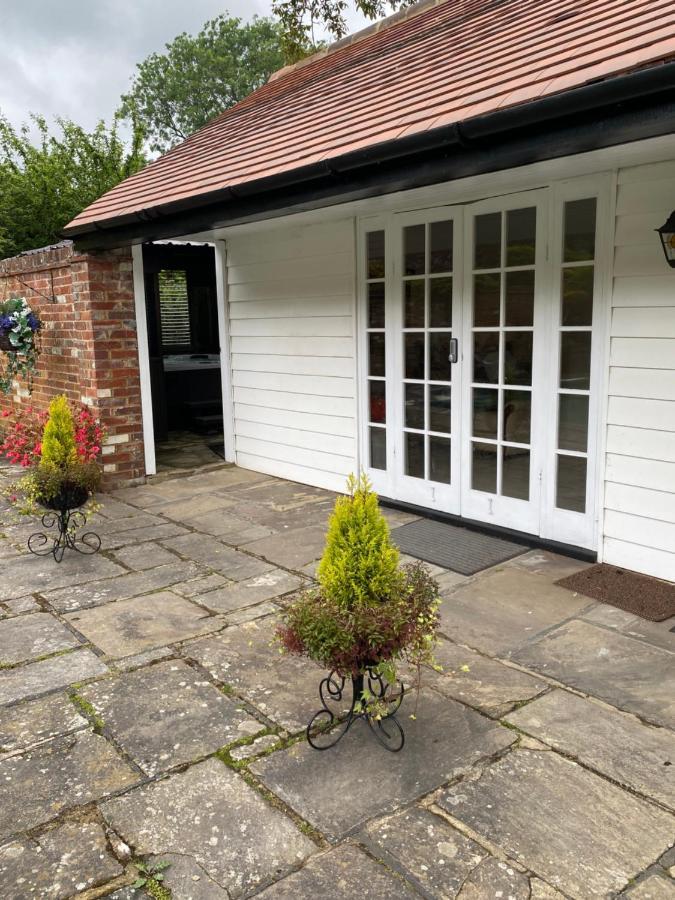 The Garth Guest Suite Studio Cottage Lingfield Zewnętrze zdjęcie